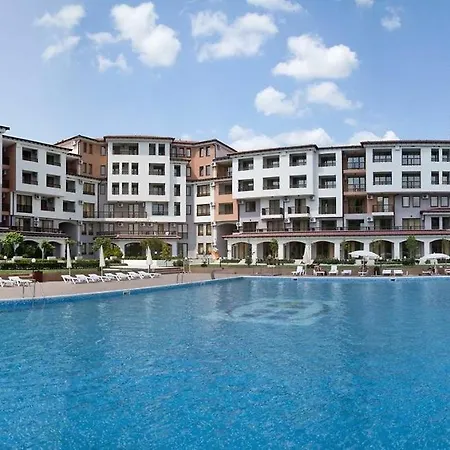 Harmony Hills Poseidon Apartman *