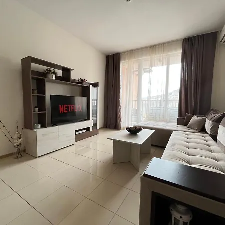 Harmony Hills Poseidon Apartman *